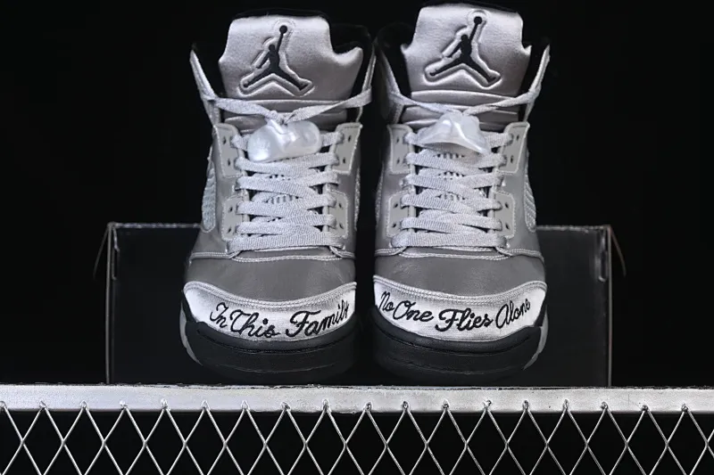 All categories Air Jordan Jordan series basketball shoes Air Jordan 5 P version Air Jordan 5 Retro "Wings" AJ5 Joe 5 silver silk IO2038-001